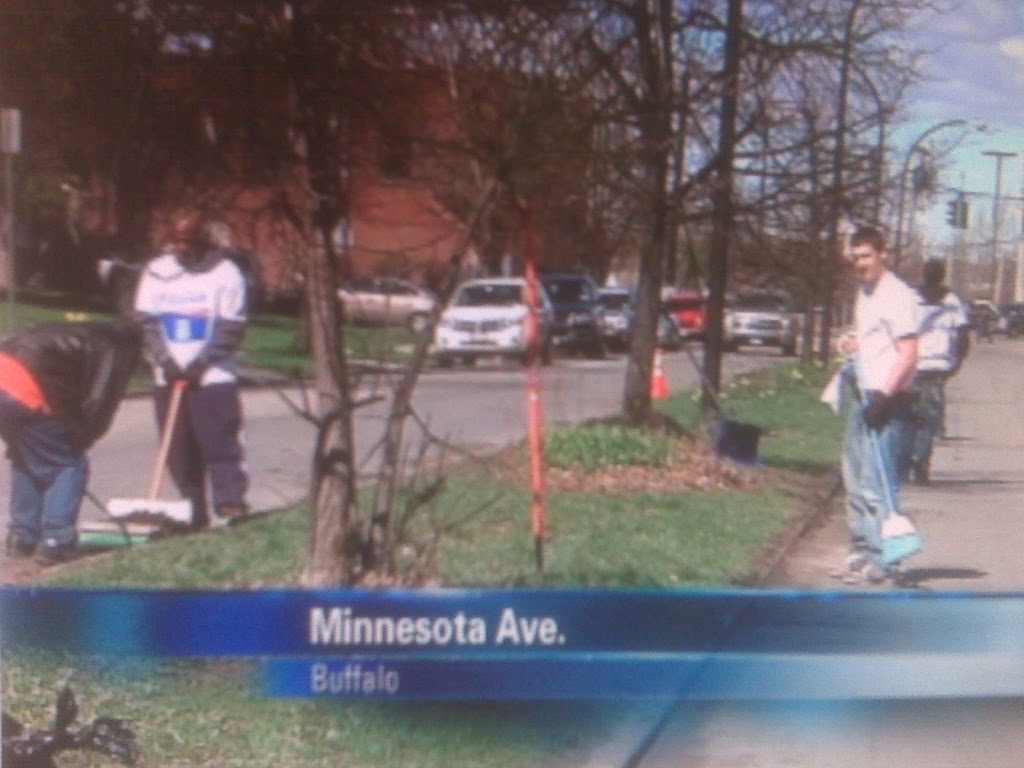 04/10/10: UB and University Heights block clubs “Get Dirty”