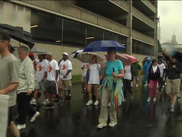 06/13/10: Hundreds walk to curb kidney disease in WNY