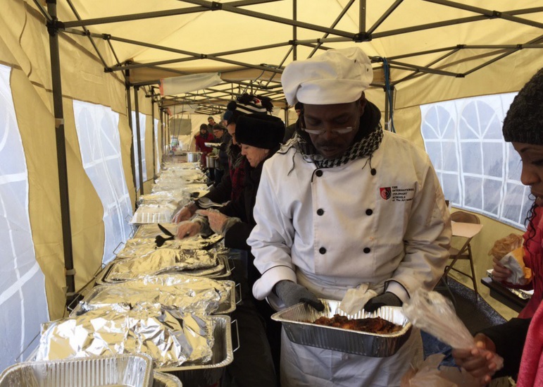 11/27/15: Jamar Clark Protesters Celebrate Thanksgiving at #4thPrecinctShutDown